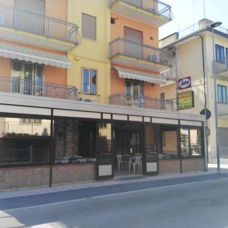 Hotel Bragozzo Соттомарина Экстерьер фото