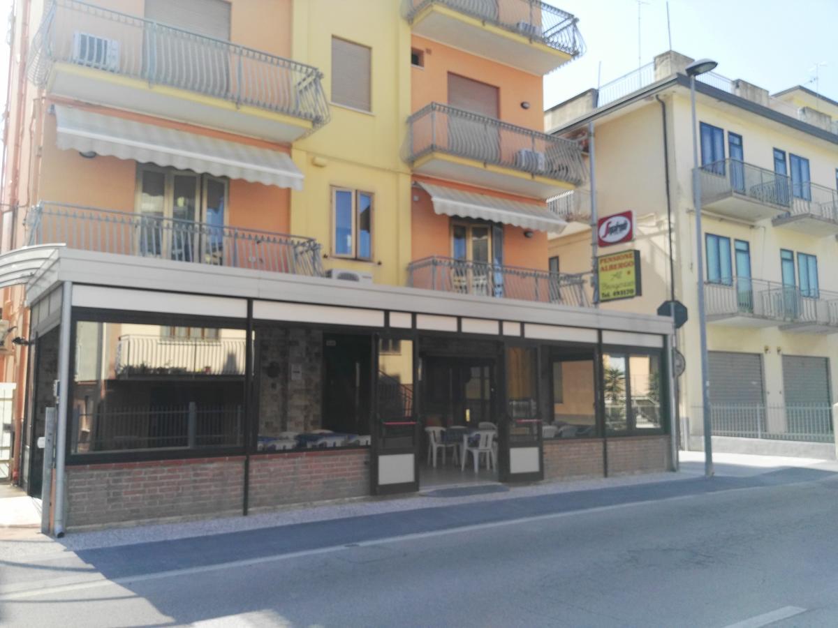 Hotel Bragozzo Соттомарина Экстерьер фото